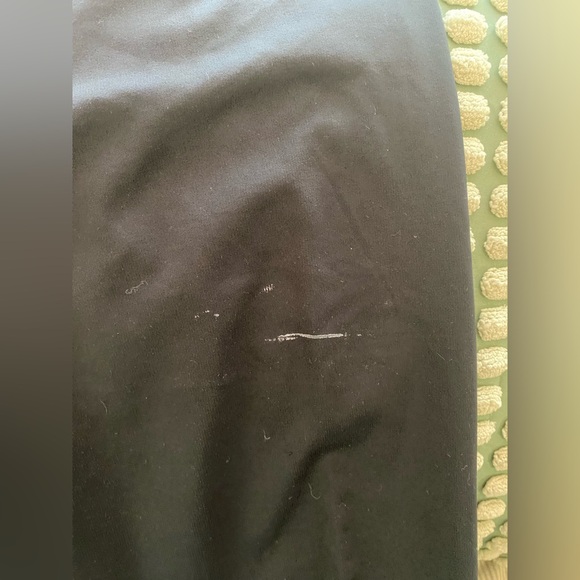 Under Armour Fitted Cold Gear Dark Leggings, Size L - Picture 4 of 9